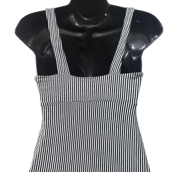 👻GUESS black and white stripe dress - Picture 2 of 5